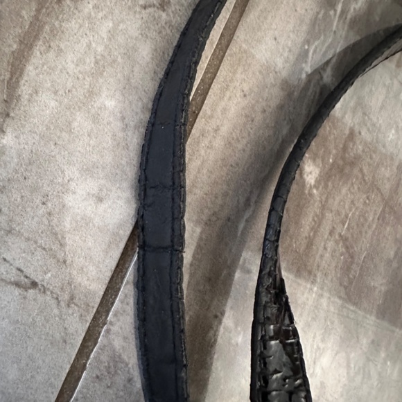 Embossed coach bag - Picture 9 of 15